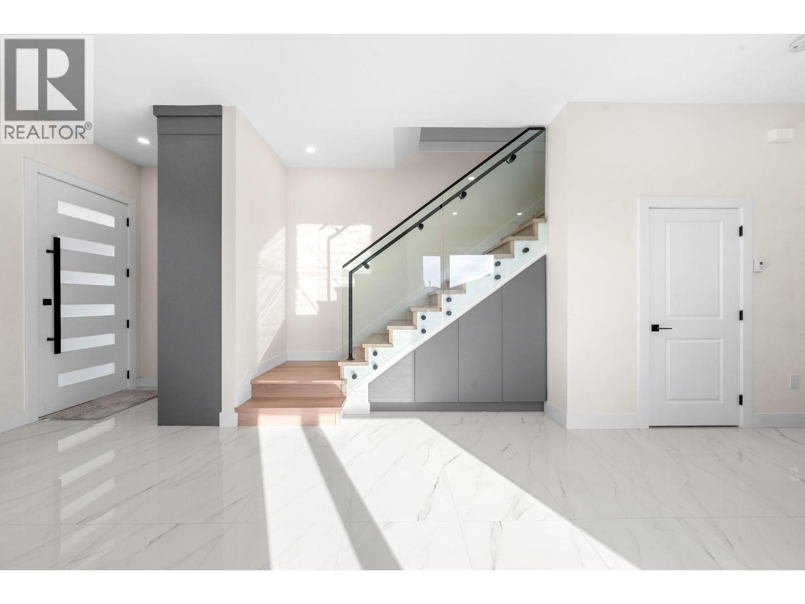 1548 E 41st Avenue, Vancouver, British Columbia  V5P 1K2 - Photo 14 - R3109268