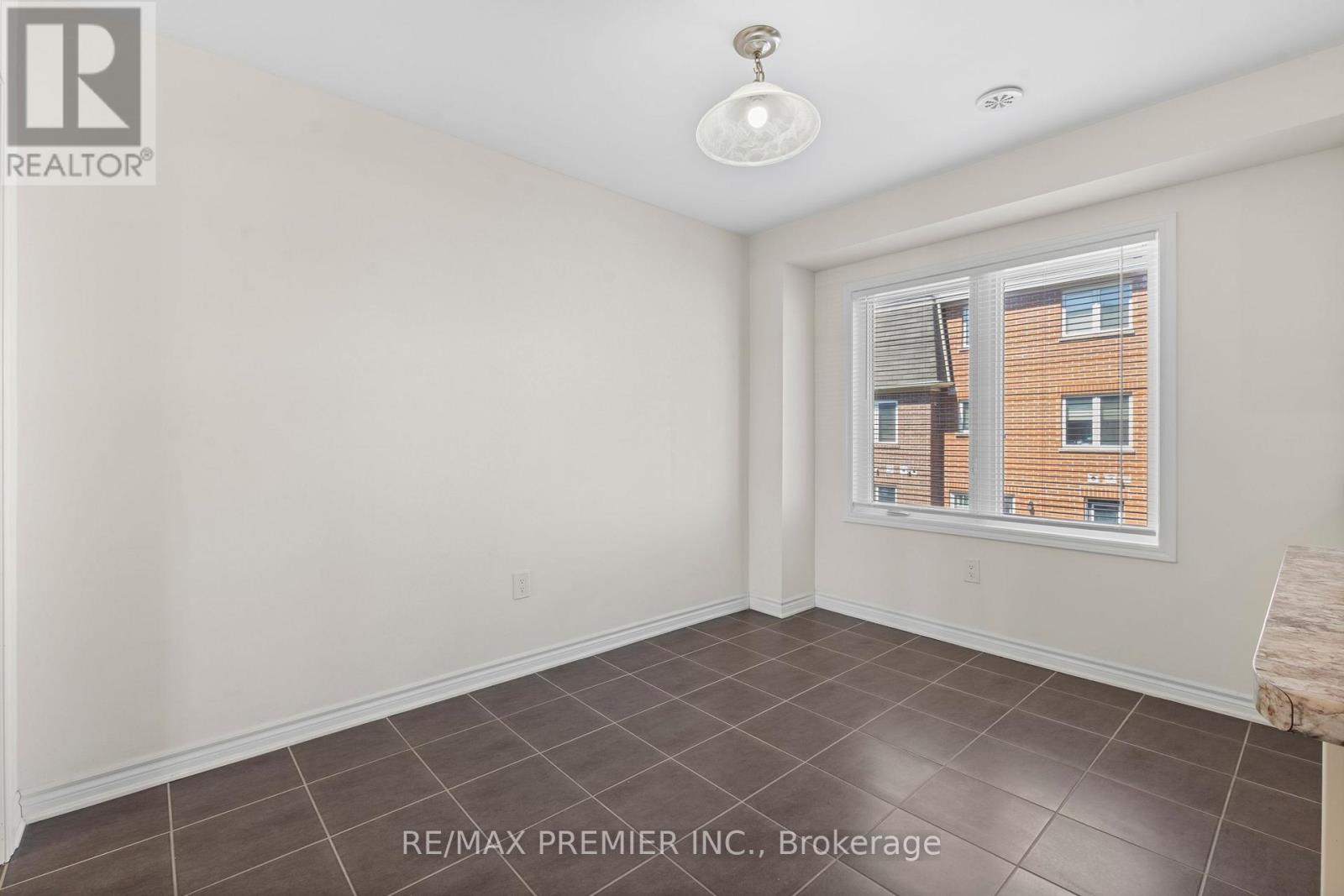 57 Baycliffe Crescent, Brampton, Ontario  L7A 3Z3 - Photo 18 - W12975194