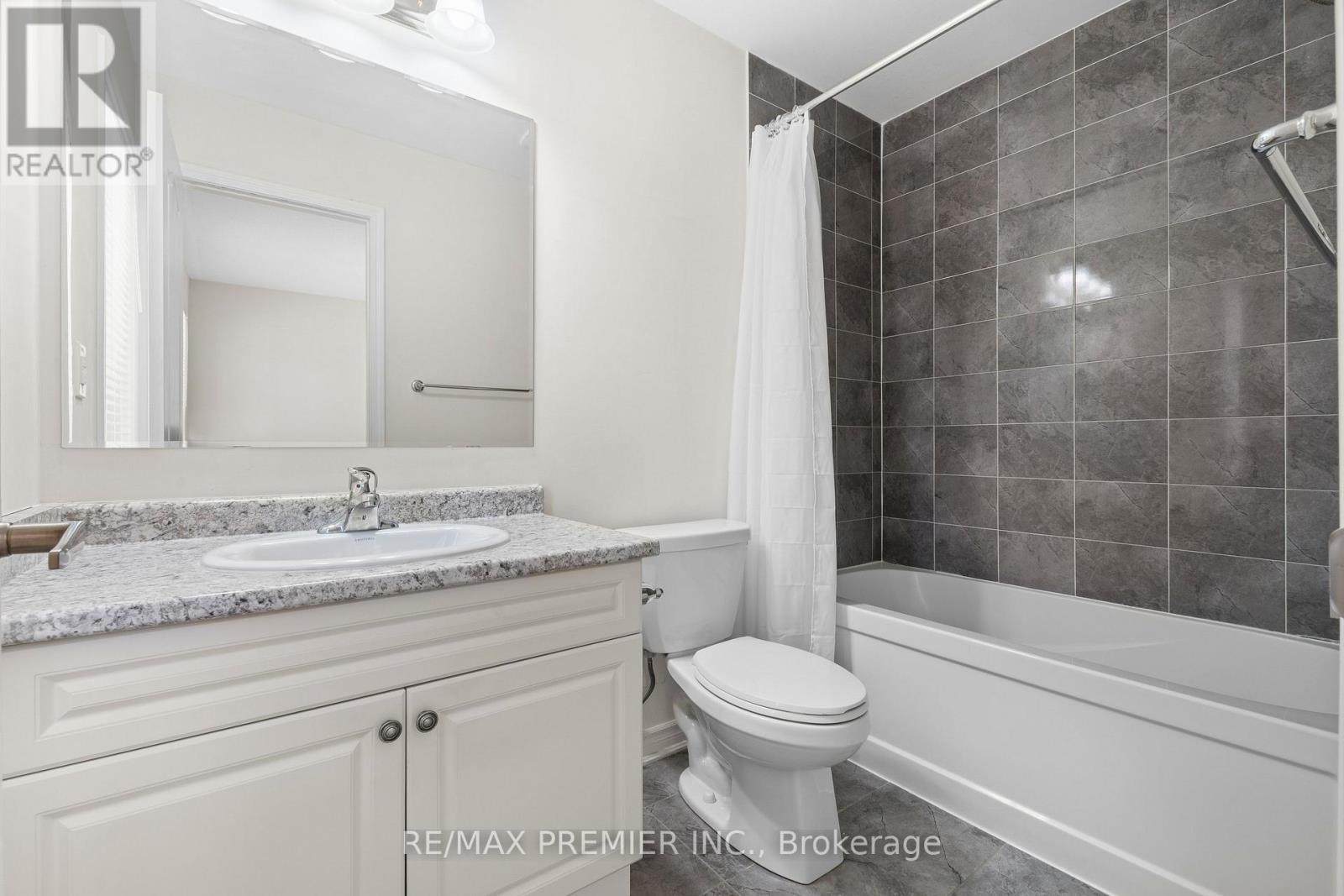 57 Baycliffe Crescent, Brampton, Ontario  L7A 3Z3 - Photo 32 - W12975194