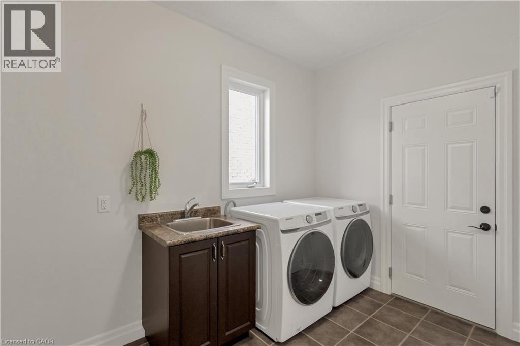 341 Zeller Drive, Kitchener, Ontario  N2A 0B2 - Photo 19 - 40819318