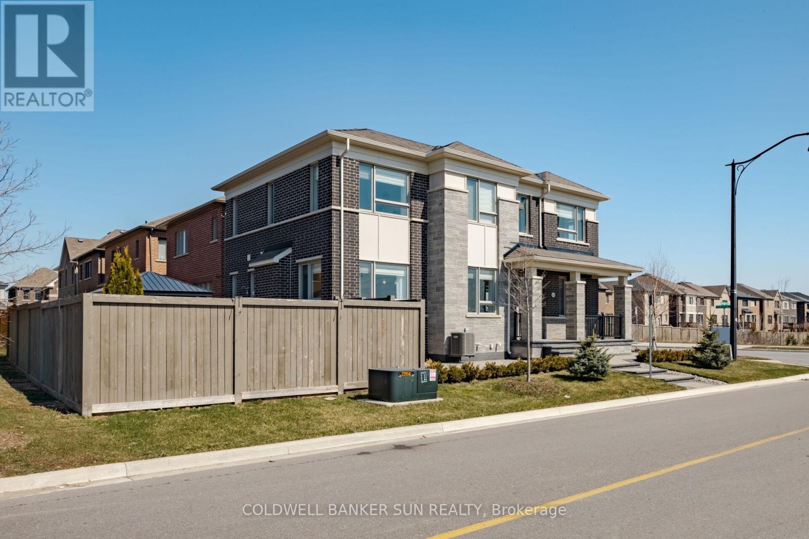 53 Affusion Road, Brampton, Ontario  L7A 5G1 - Photo 4 - W12978146