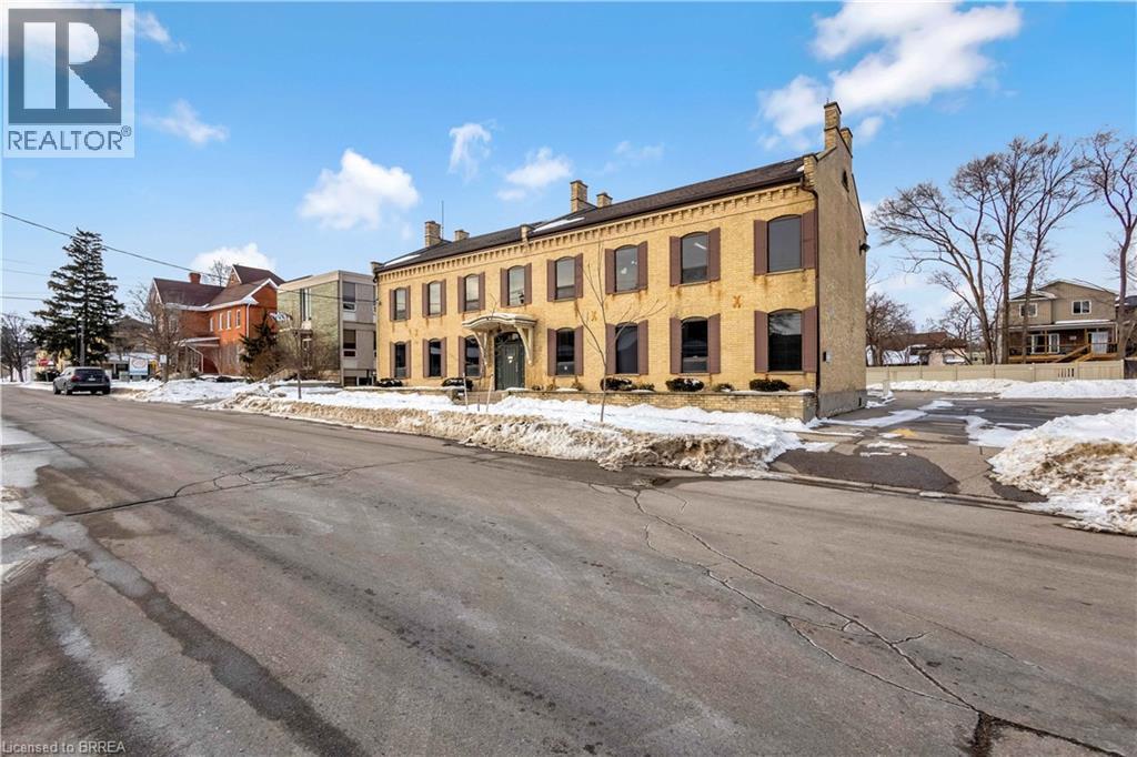 80 Chatham Street, Brantford, Ontario  N3T 2P1 - Photo 3 - 40804629