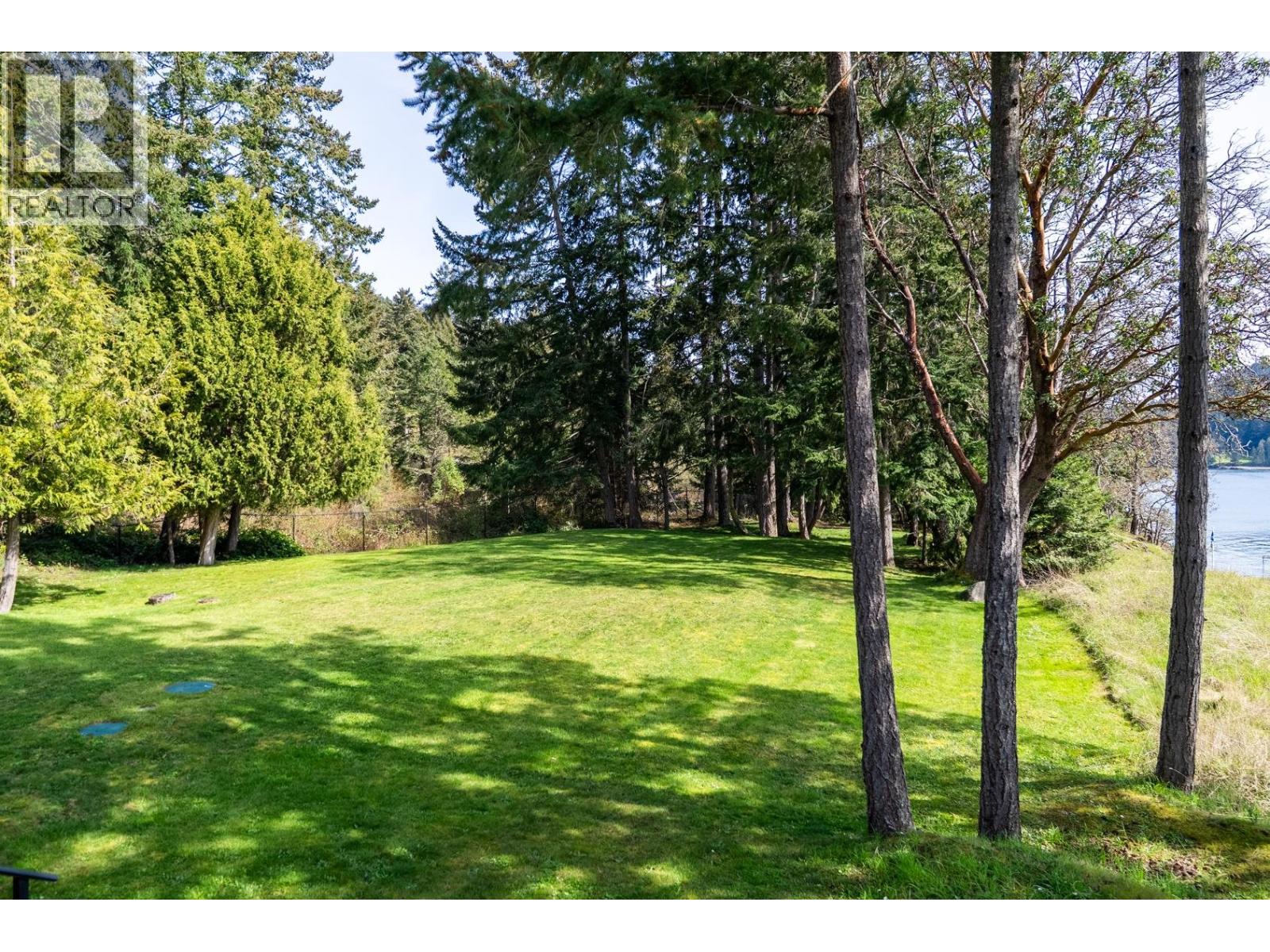 1369 Mackinnon Road, Pender Island, British Columbia  V0N 2M1 - Photo 24 - R3109230