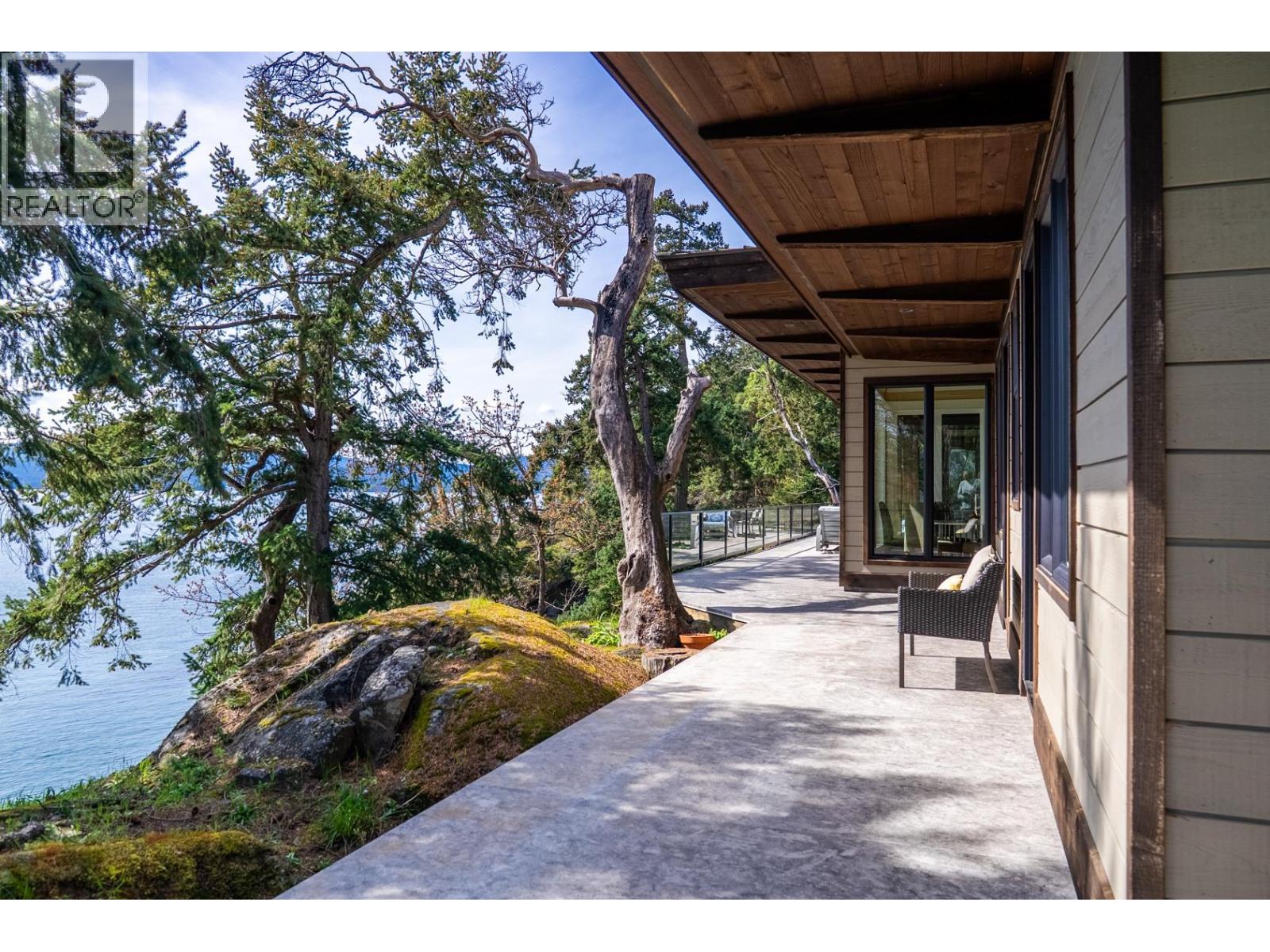 1369 Mackinnon Road, Pender Island, British Columbia  V0N 2M1 - Photo 27 - R3109230