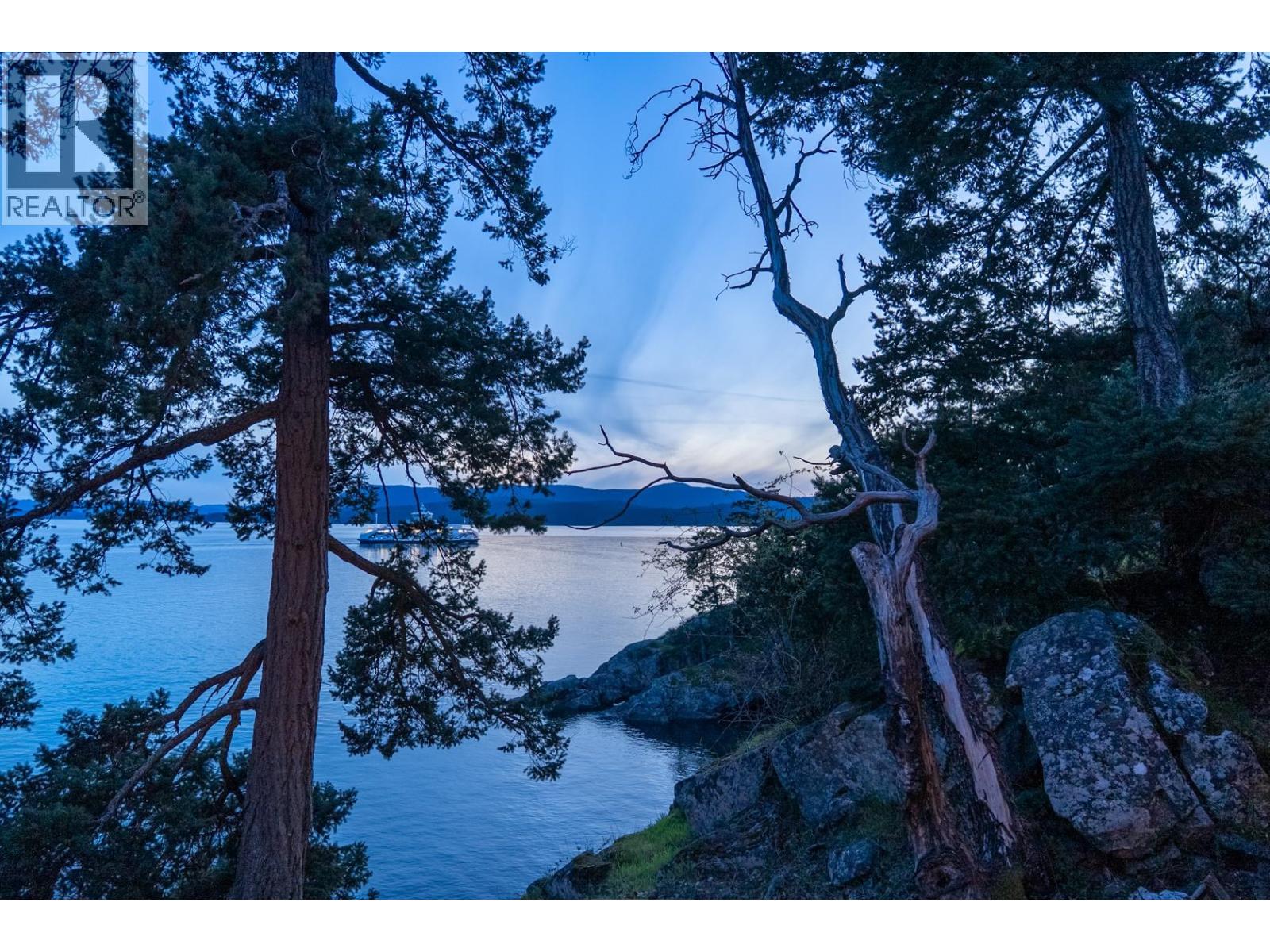 1369 Mackinnon Road, Pender Island, British Columbia  V0N 2M1 - Photo 40 - R3109230