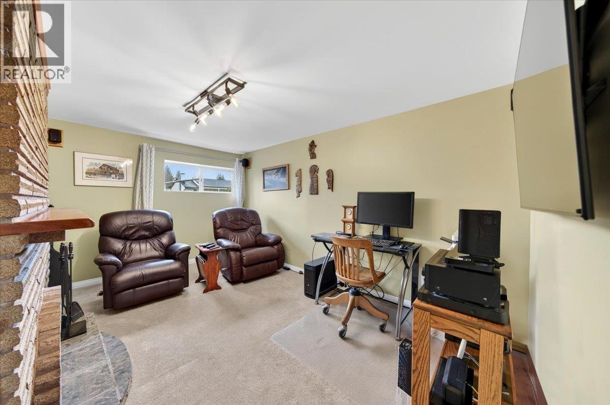 812 Grover Avenue, Coquitlam, British Columbia  V3J 3C8 - Photo 29 - R3109236