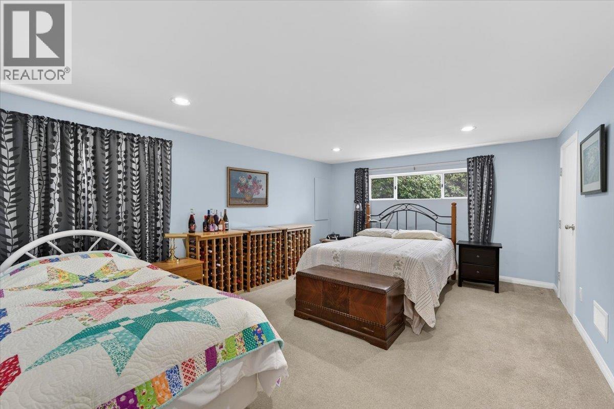 812 Grover Avenue, Coquitlam, British Columbia  V3J 3C8 - Photo 34 - R3109236