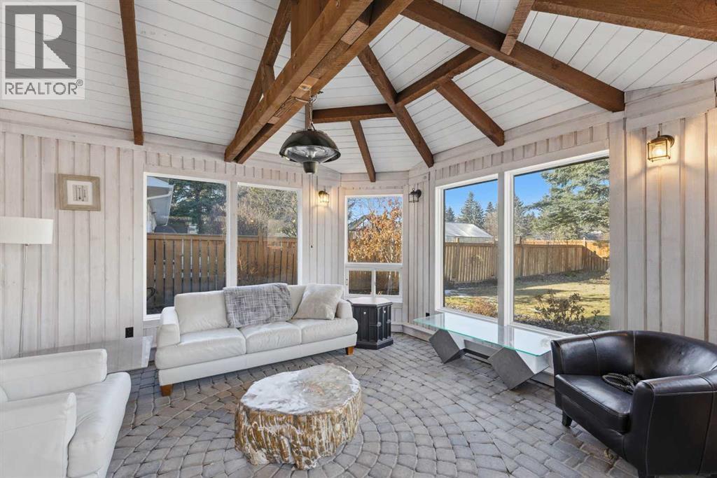 6725 Livingstone Drive Sw, Calgary, Alberta  T3E 6J2 - Photo 37 - A2286743