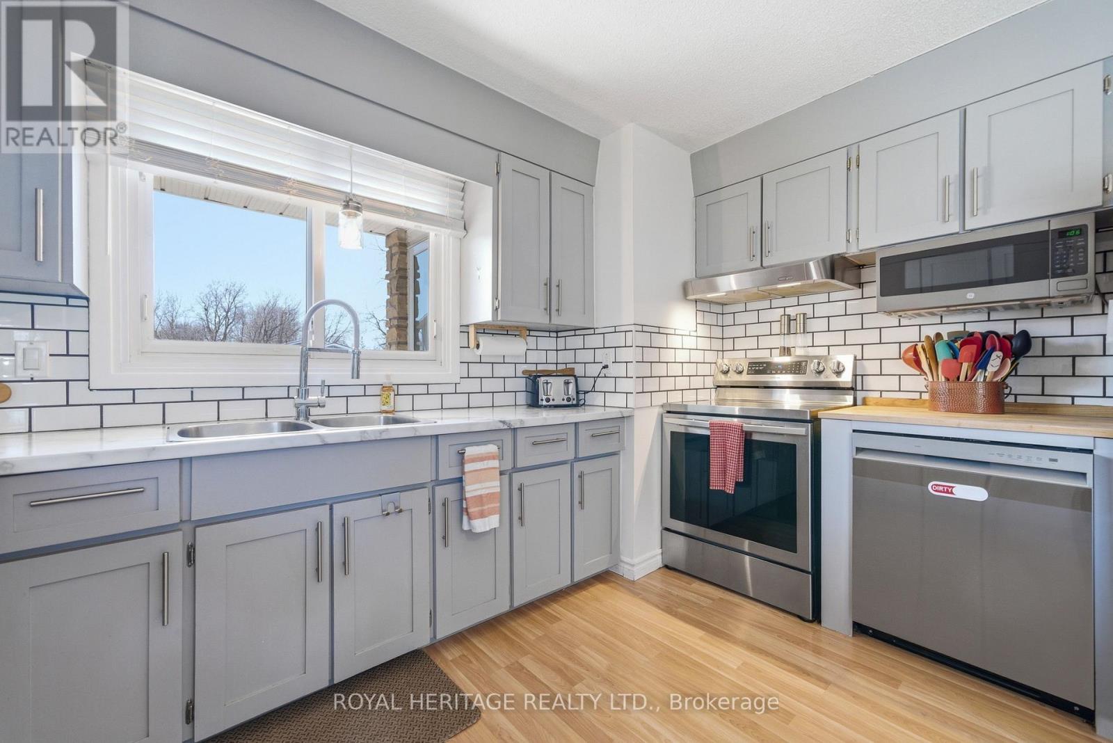 18 Panelas Crescent, Quinte West, Ontario  K8V 6A5 - Photo 18 - X12978368