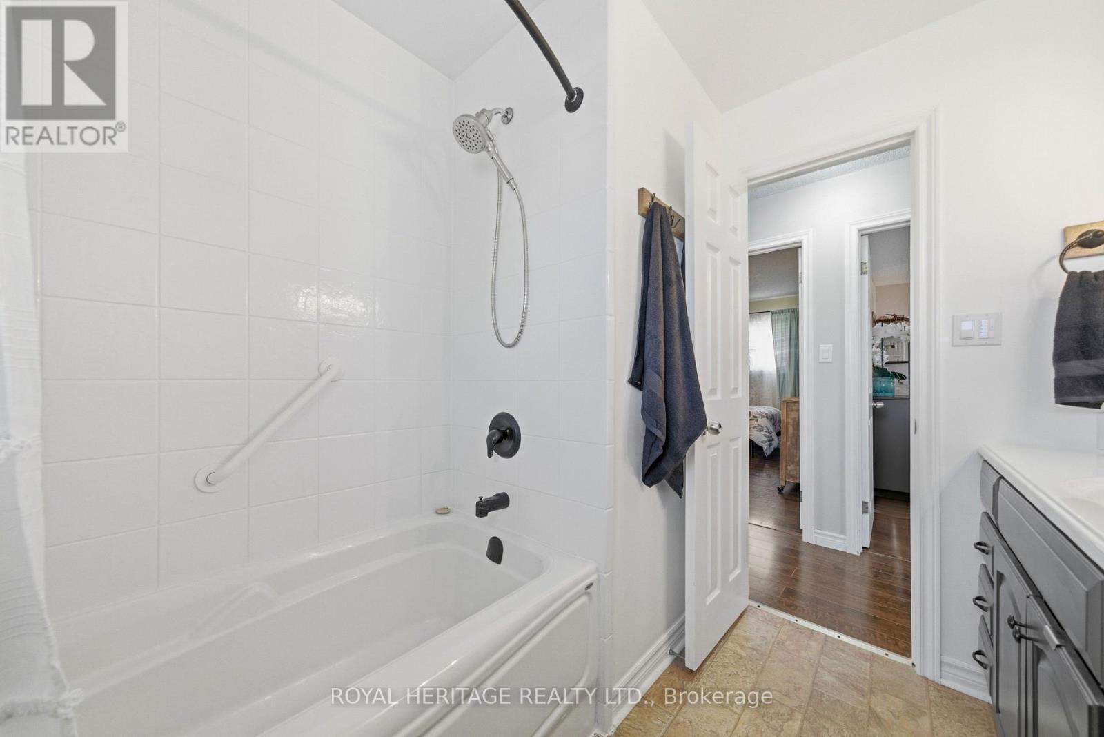 18 Panelas Crescent, Quinte West, Ontario  K8V 6A5 - Photo 23 - X12978368