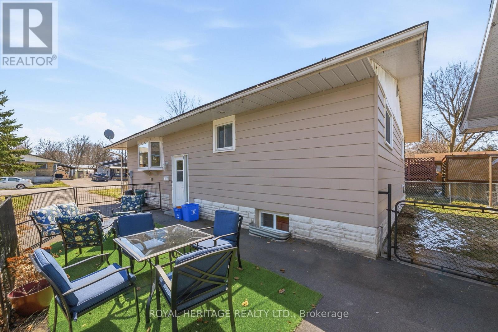 18 Panelas Crescent, Quinte West, Ontario  K8V 6A5 - Photo 49 - X12978368