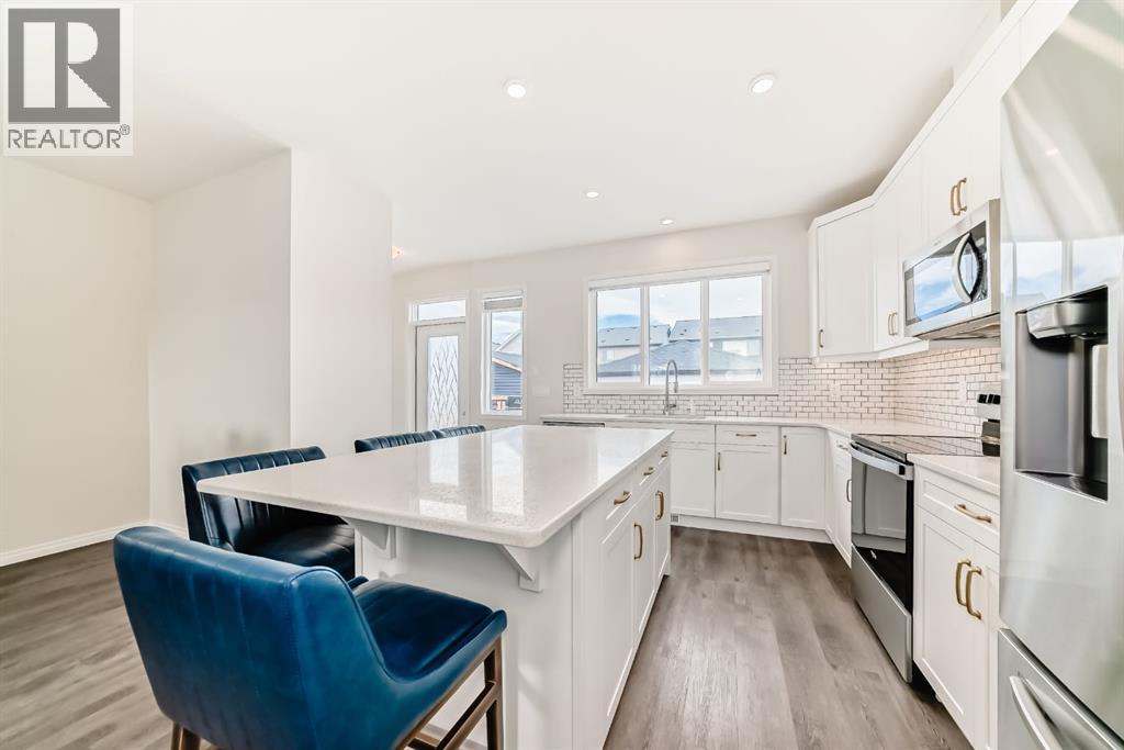 115 Homestead Drive Ne, Calgary, Alberta  T3J 2G8 - Photo 5 - A2294217