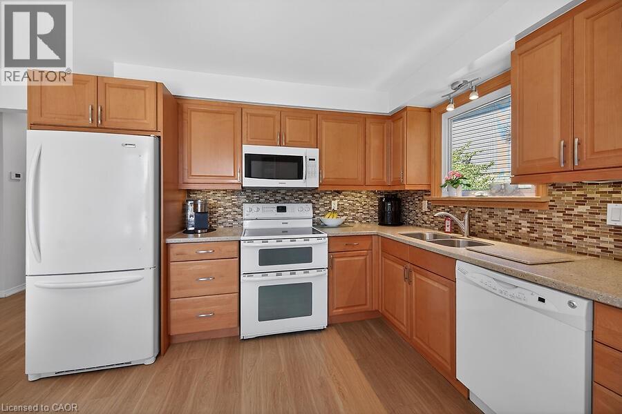 621 Tomahawk Crescent, Ancaster, Ontario  L9G 3T4 - Photo 15 - 40819283