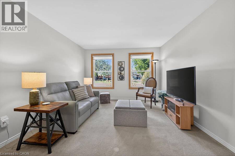 621 Tomahawk Crescent, Ancaster, Ontario  L9G 3T4 - Photo 6 - 40819283