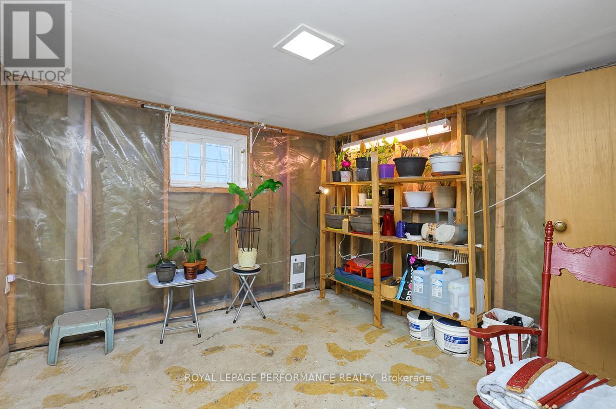 1141 North River Road, Ottawa, Ontario  K1K 3W4 - Photo 33 - X12978324