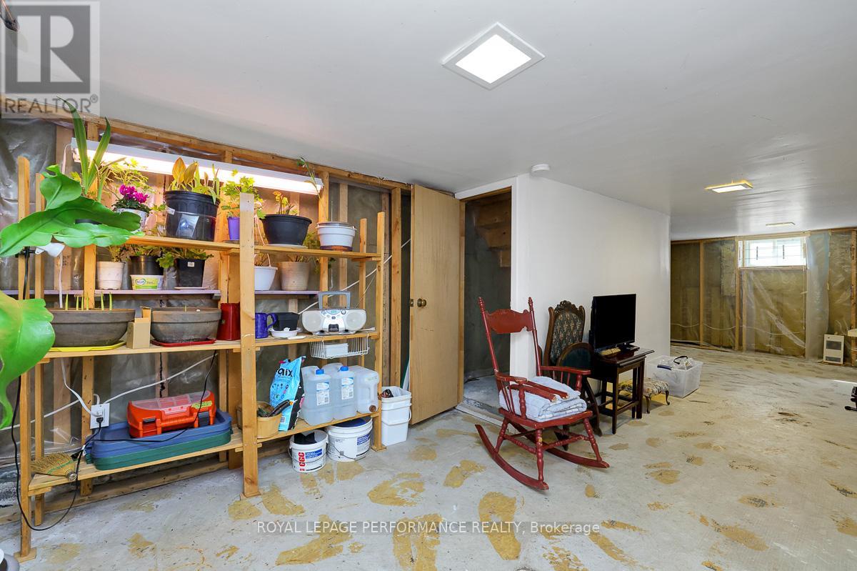 1141 North River Road, Ottawa, Ontario  K1K 3W4 - Photo 34 - X12978324