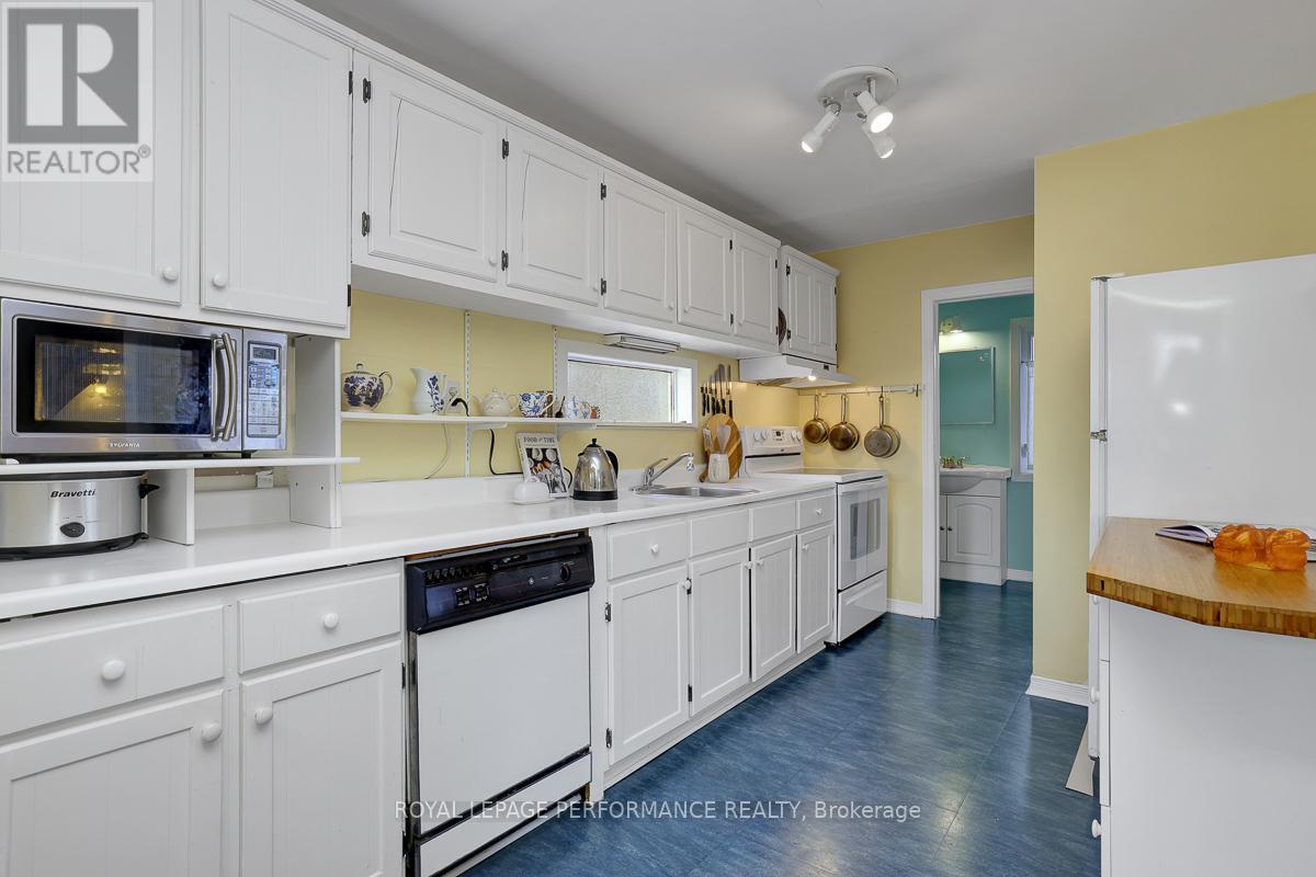 1141 North River Road, Ottawa, Ontario  K1K 3W4 - Photo 5 - X12978324