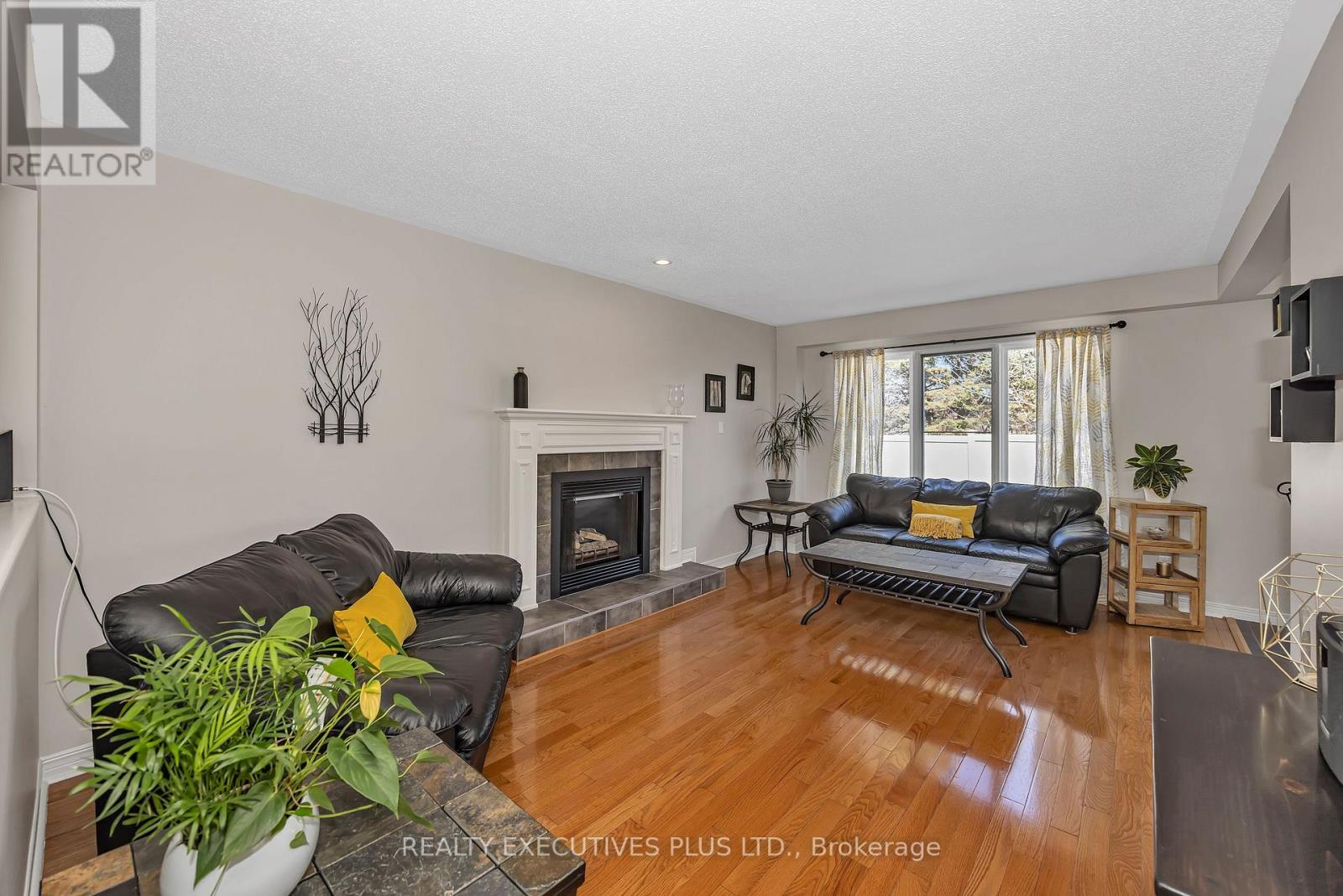 1611 Marley Crescent, Ottawa, Ontario  K1J 1C2 - Photo 10 - X12978340