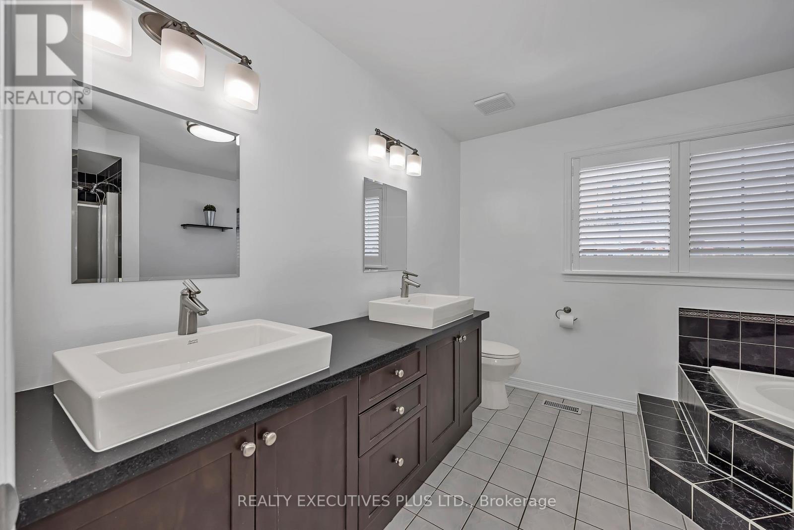 1611 Marley Crescent, Ottawa, Ontario  K1J 1C2 - Photo 22 - X12978340