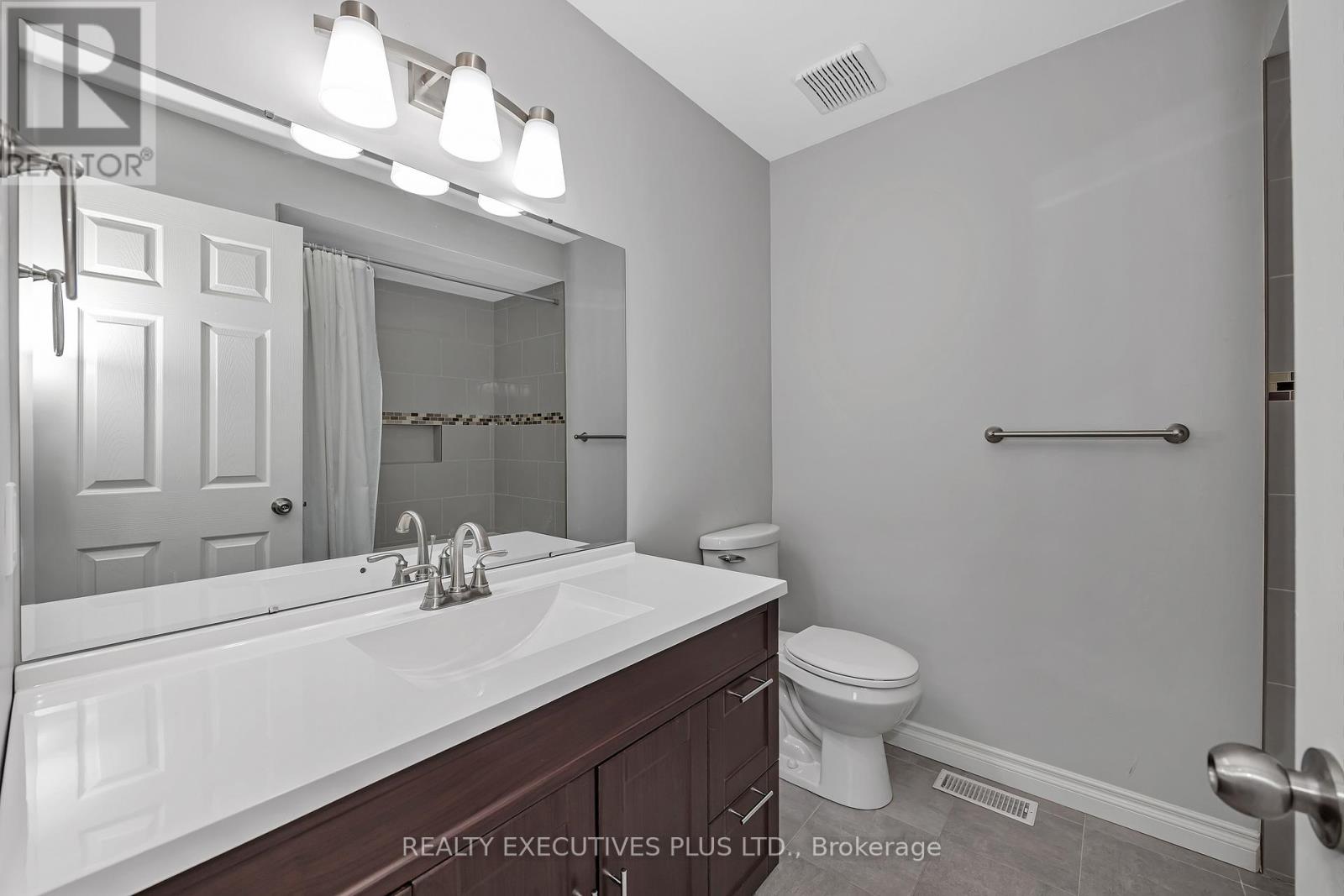 1611 Marley Crescent, Ottawa, Ontario  K1J 1C2 - Photo 27 - X12978340