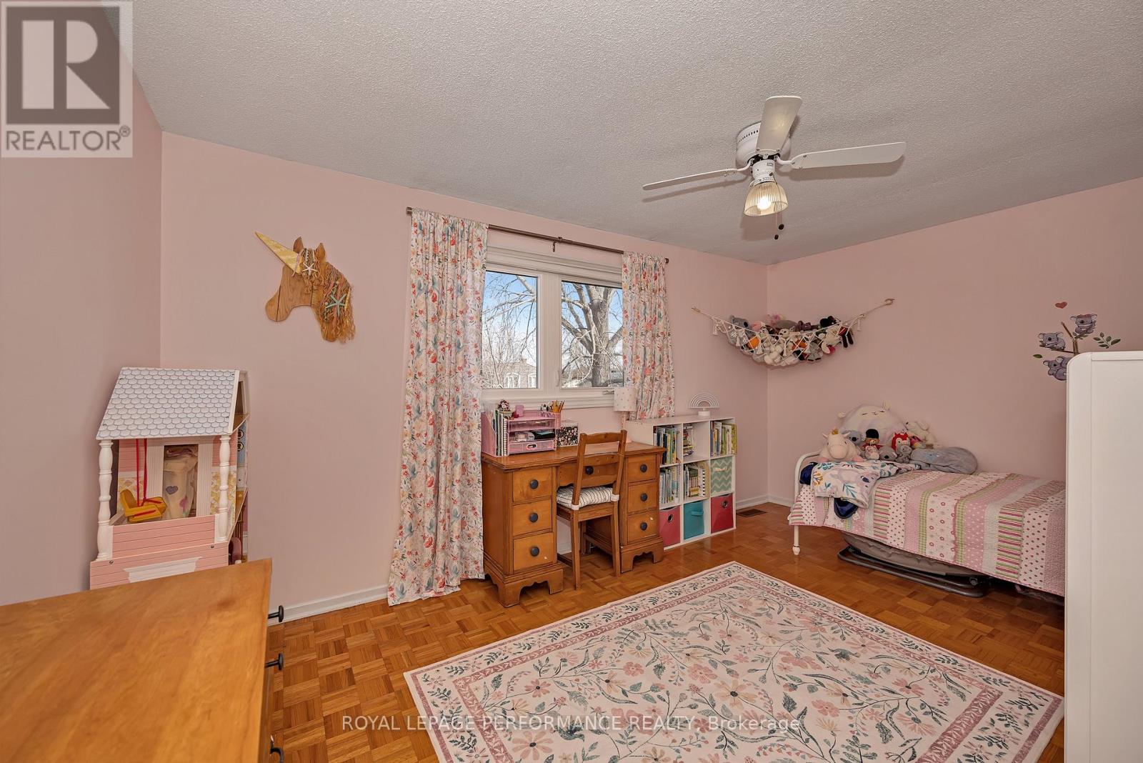 372 Phoenix Crescent, Ottawa, Ontario  K1E 1V7 - Photo 18 - X12978394