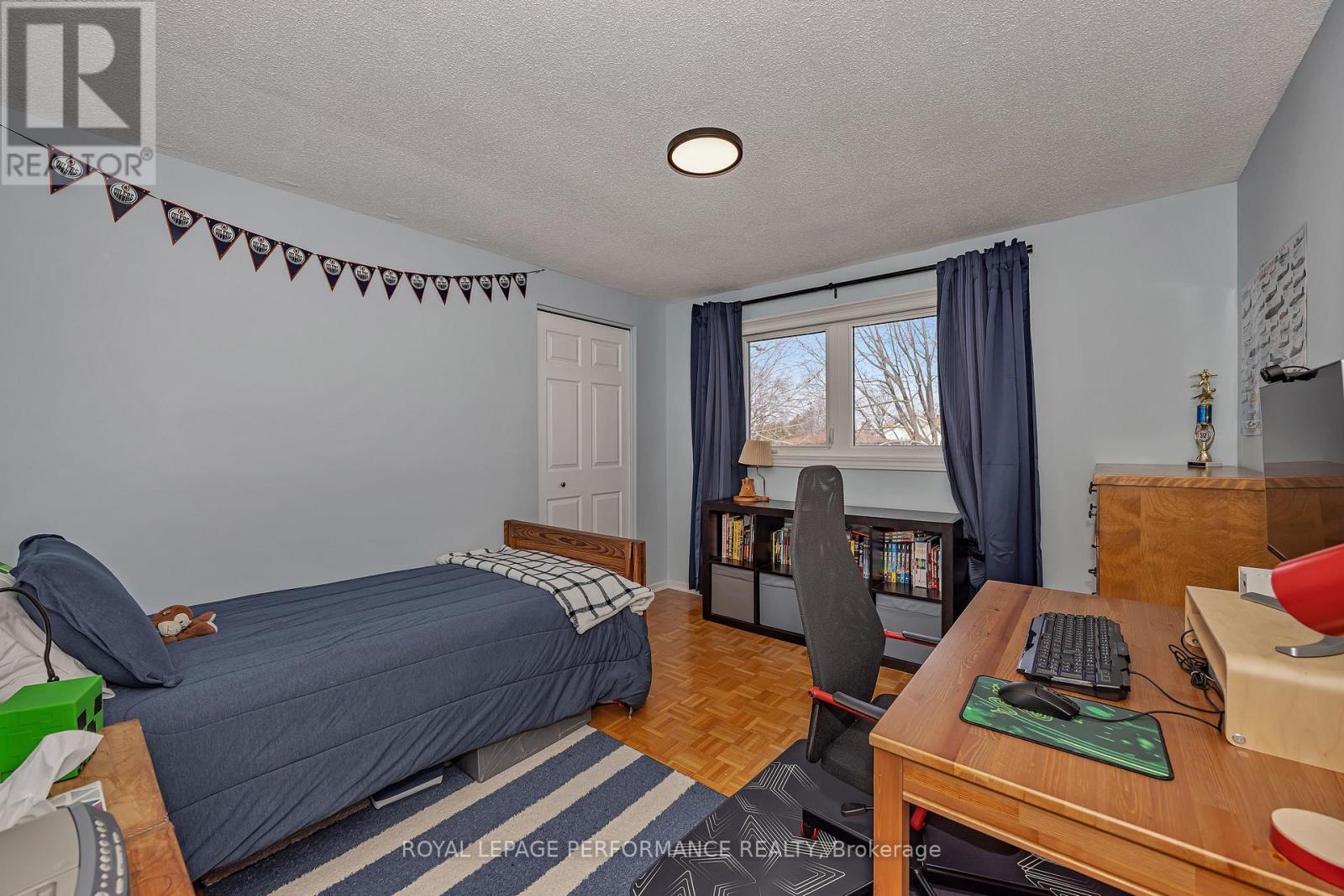 372 Phoenix Crescent, Ottawa, Ontario  K1E 1V7 - Photo 20 - X12978394