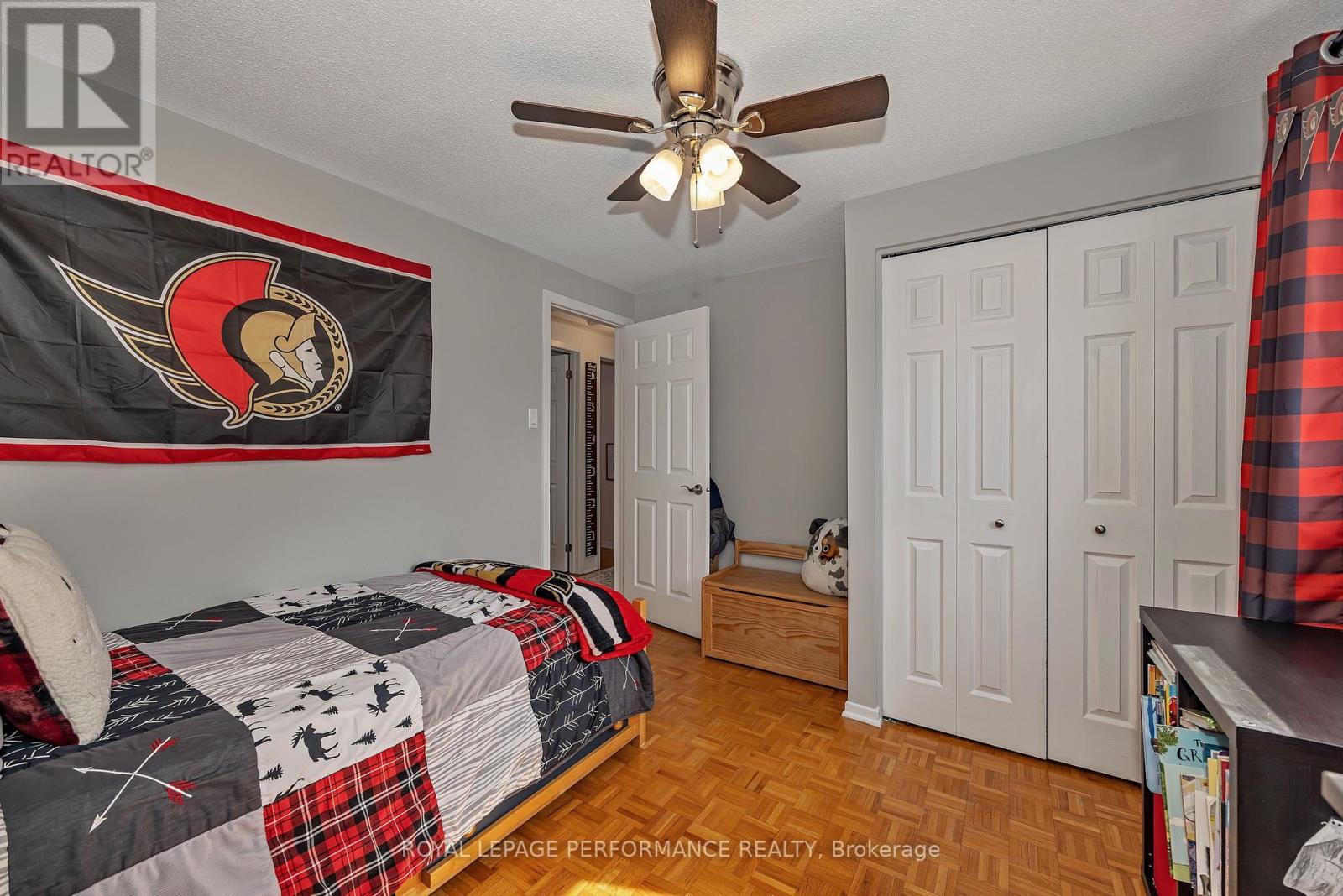 372 Phoenix Crescent, Ottawa, Ontario  K1E 1V7 - Photo 23 - X12978394
