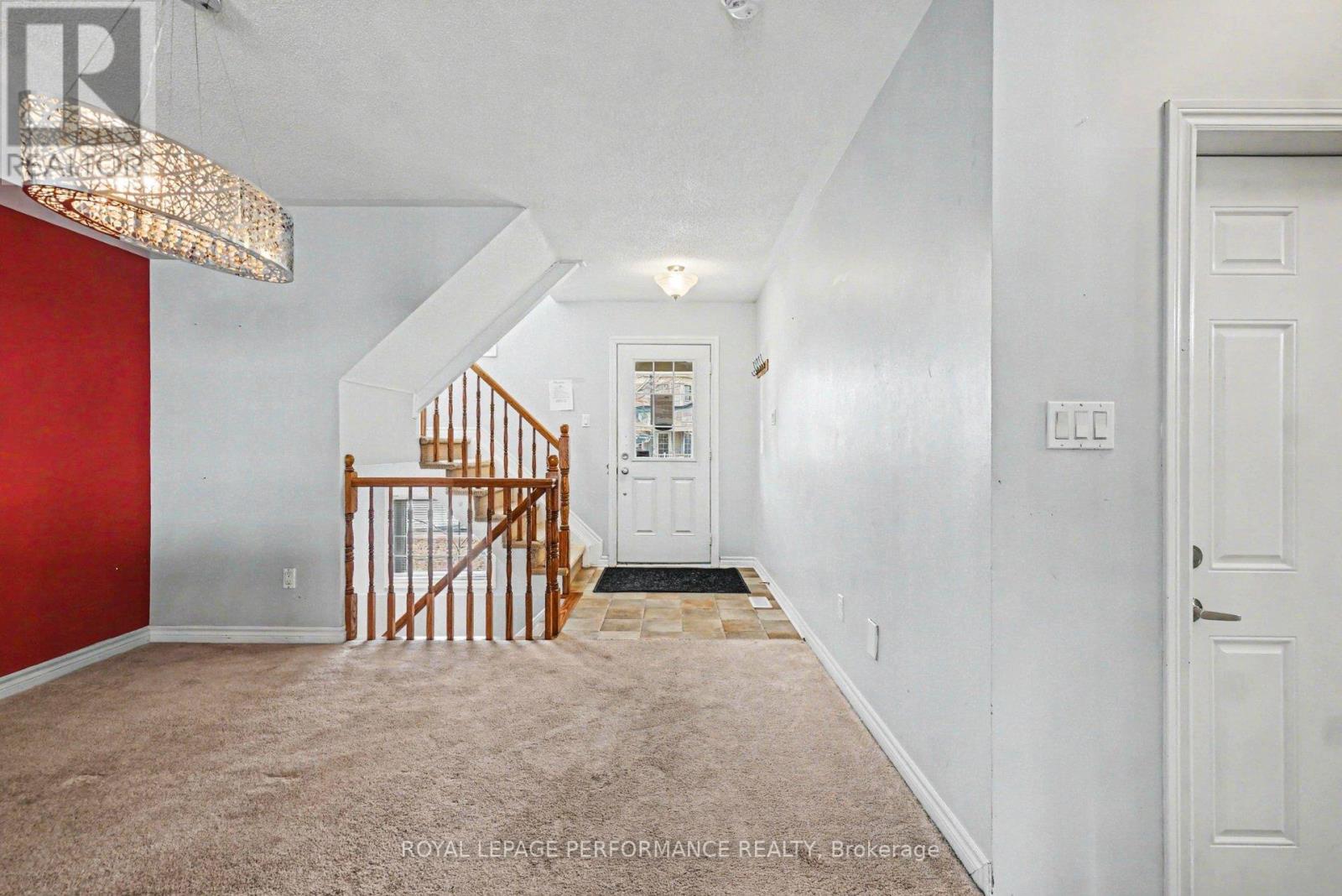 2733 Grand Canal Street, Ottawa, Ontario  K2J 0T1 - Photo 2 - X12978406