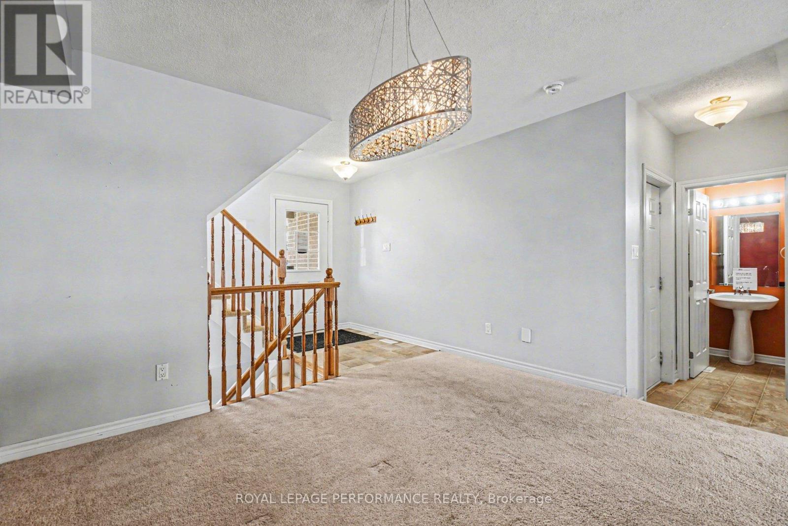 2733 Grand Canal Street, Ottawa, Ontario  K2J 0T1 - Photo 4 - X12978406