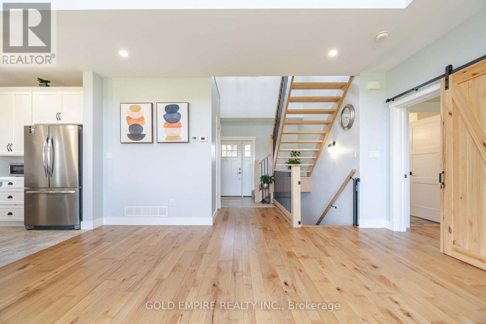 11786 Parson Road, Southwold, Ontario  N5P 3T2 - Photo 10 - X12978396