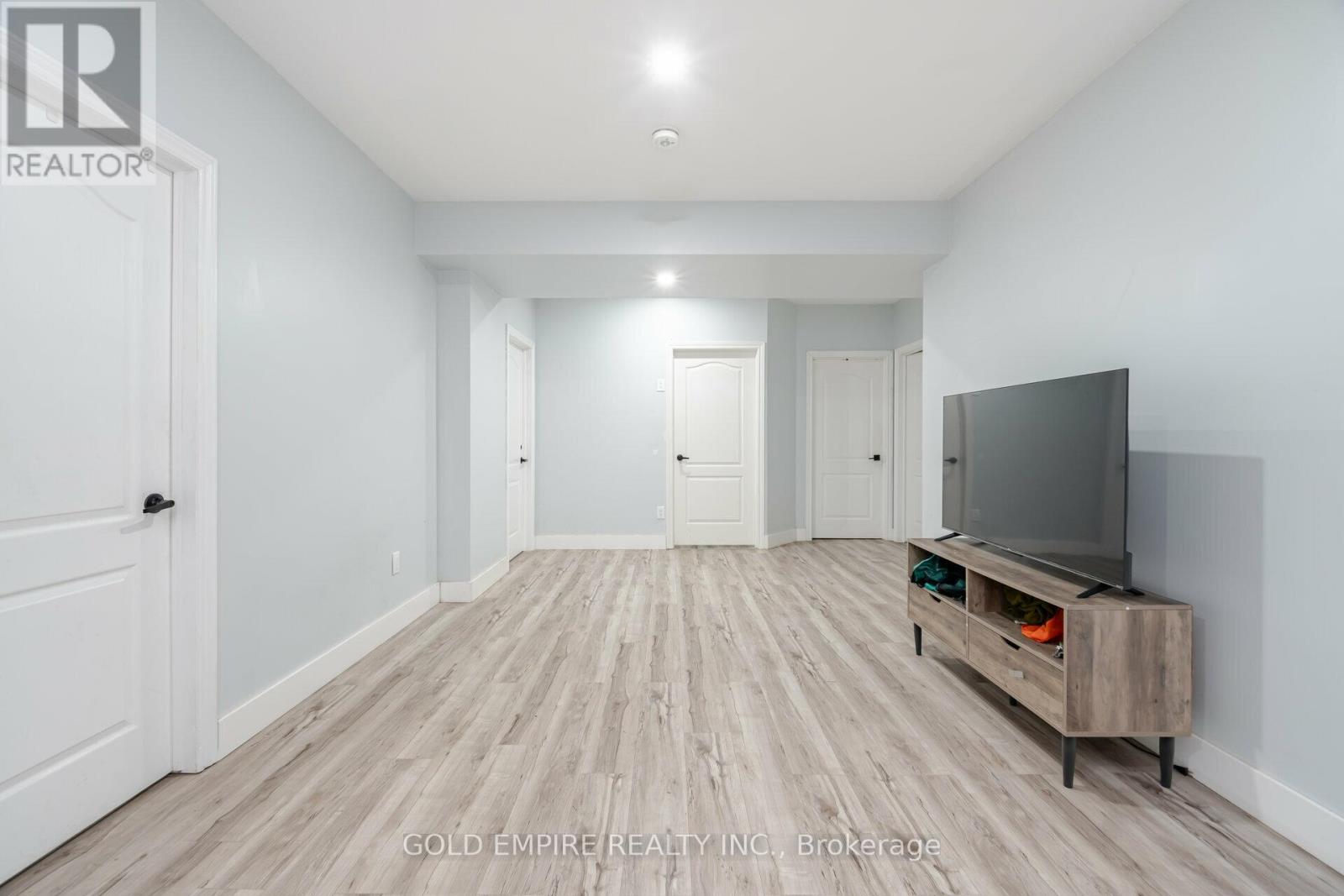 11786 Parson Road, Southwold, Ontario  N5P 3T2 - Photo 35 - X12978396