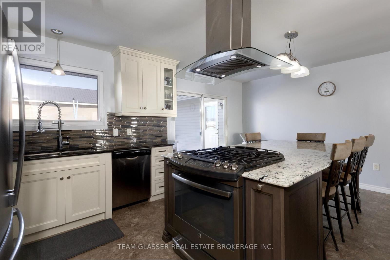 49728 Lyons Line Road, Malahide, Ontario N0L 2J0 - Photo 13 - X12978400