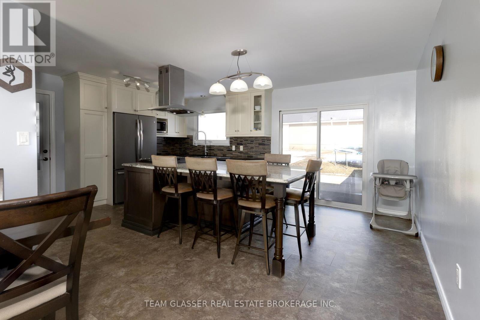 49728 Lyons Line Road, Malahide, Ontario N0L 2J0 - Photo 16 - X12978400