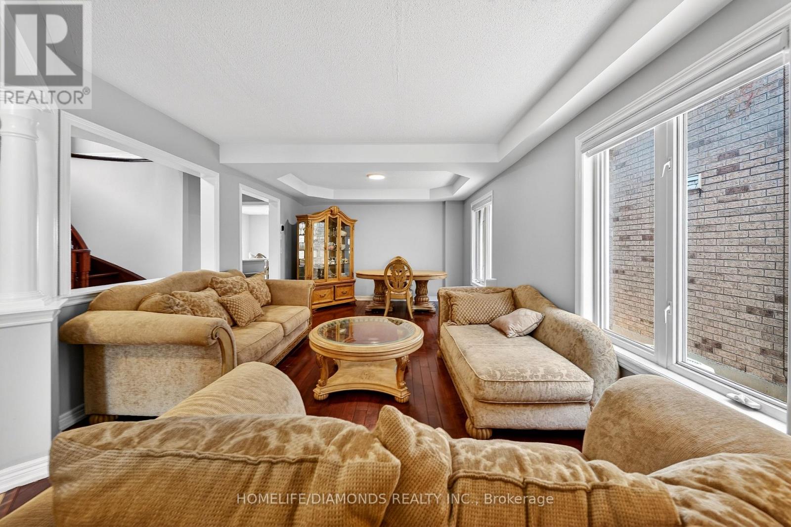 62 Don Minaker Drive, Brampton, Ontario  L6P 1R3 - Photo 8 - W12925412