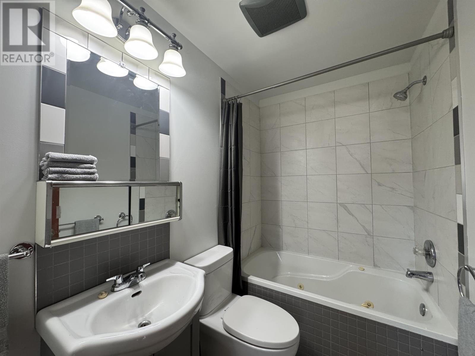 5 Falcon Dr, Manitouwadge, Ontario  P0T 2C0 - Photo 18 - TB2600654