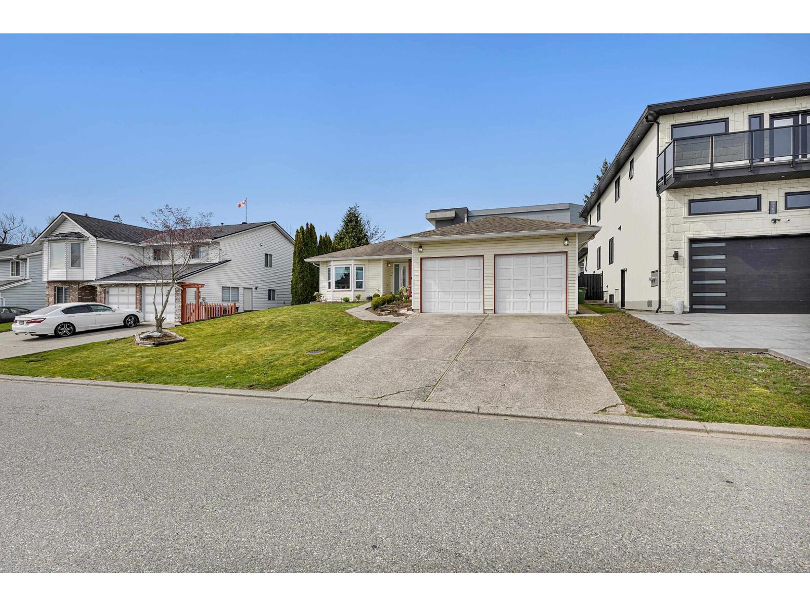 3099 Curlew Drive, Abbotsford, British Columbia  V2T 5J3 - Photo 3 - R3109195