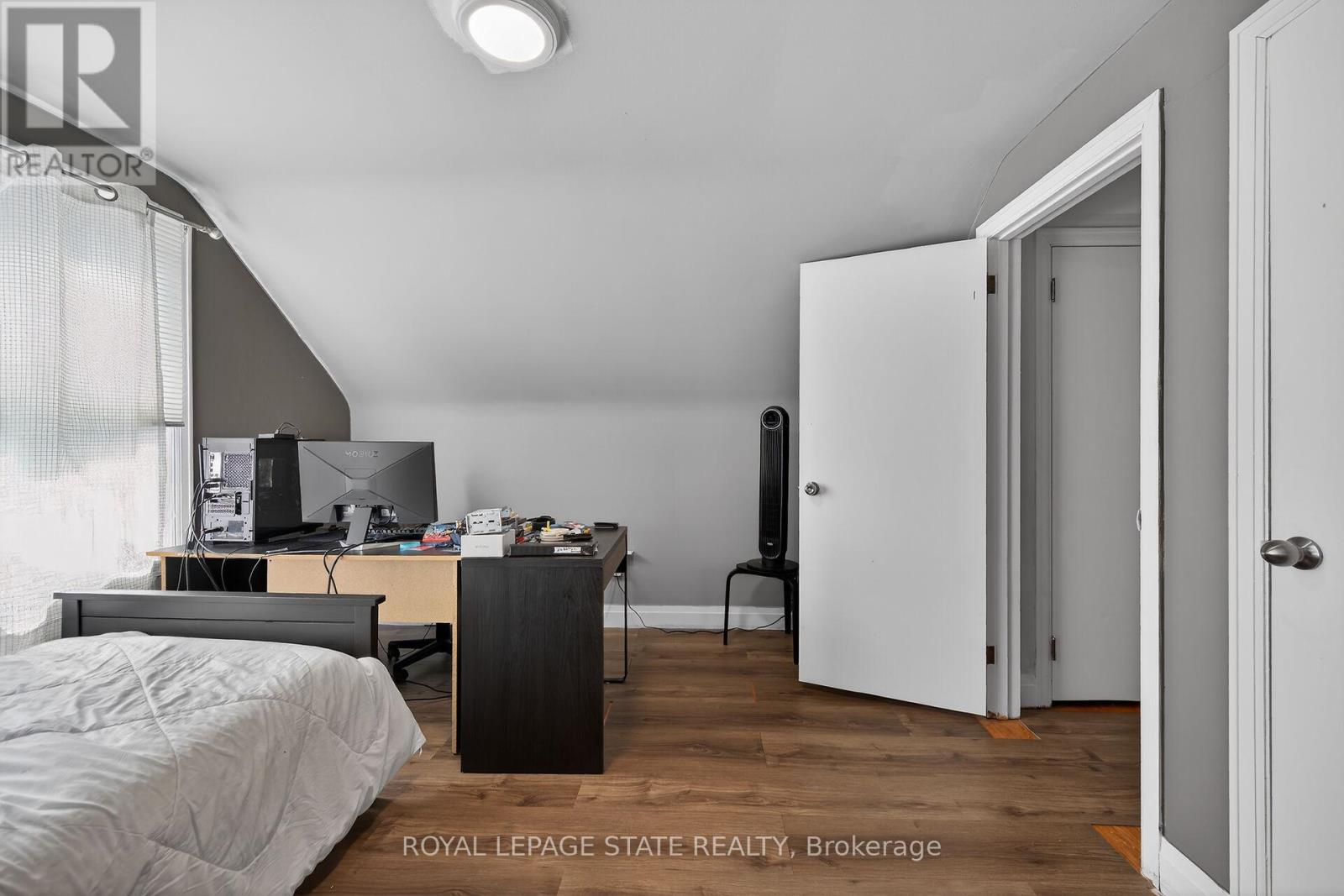 22 Marion Place, Hamilton, Ontario  L8G 1R7 - Photo 23 - X12974314