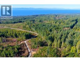 LOT 1 LOCKYER ROAD, Roberts Creek, British Columbia