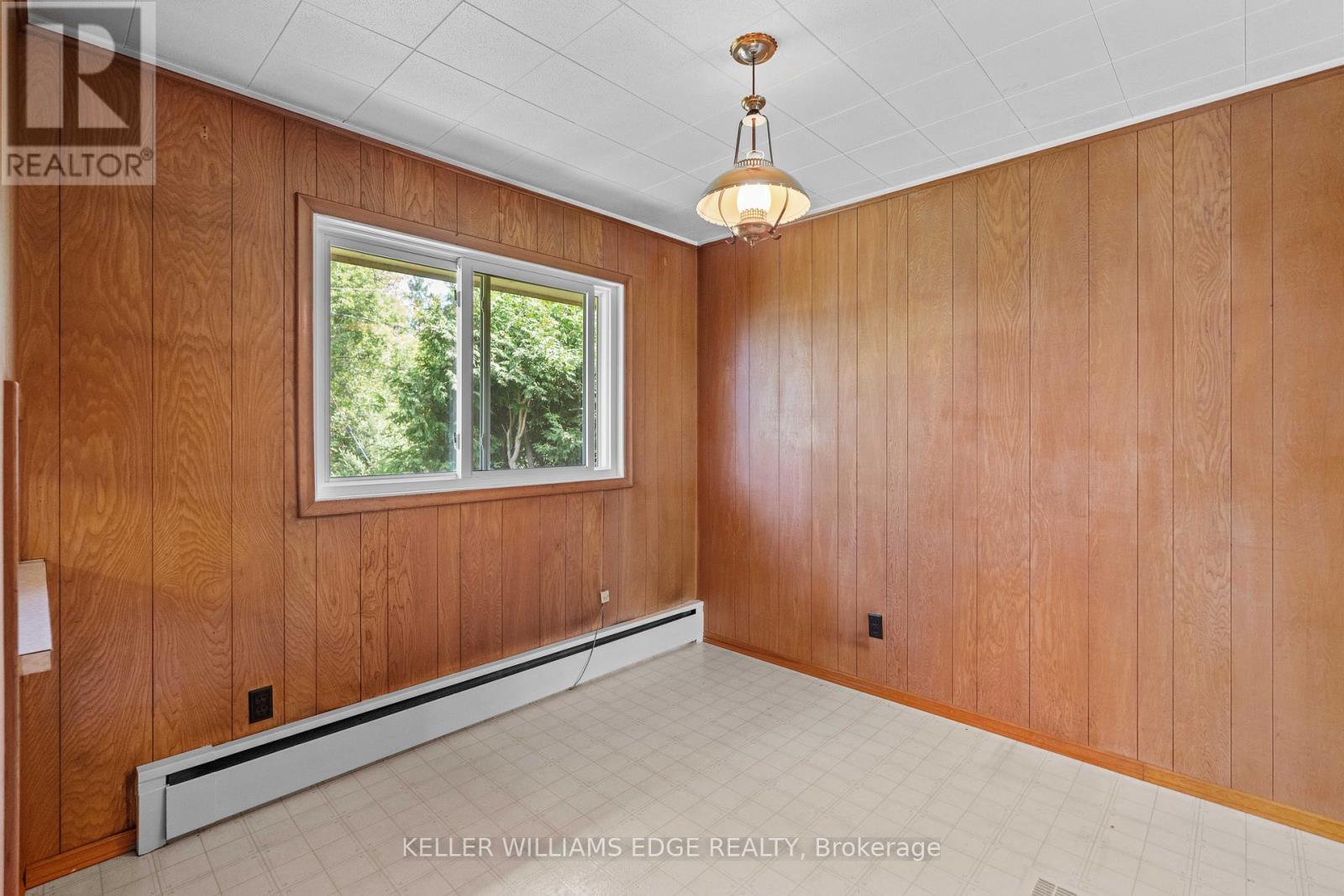 1352 Centre Road, Hamilton, Ontario  L0R 1H1 - Photo 8 - X8249546