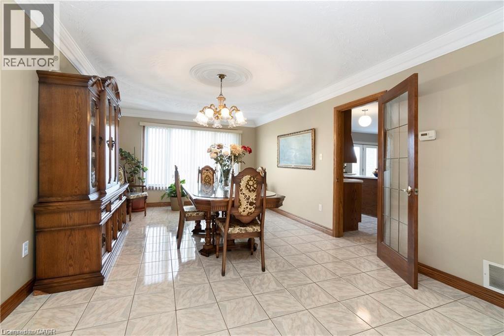 266 Sumach Drive, Burlington, Ontario  L7T 0B5 - Photo 8 - 40818345