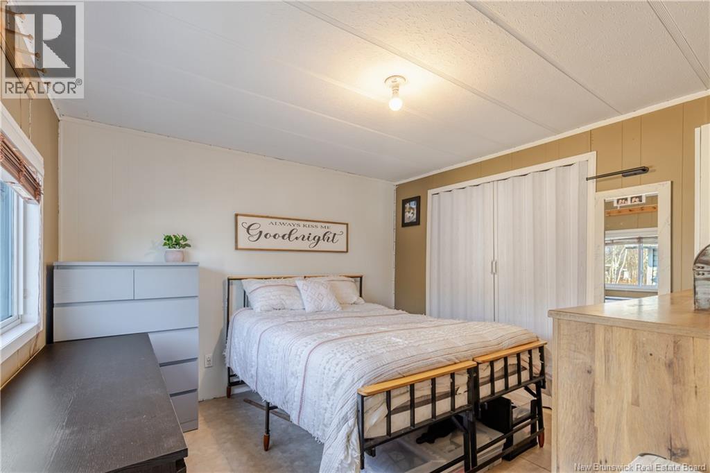 34 Elmdale Crescent, Fredericton, New Brunswick  E3B 6R1 - Photo 12 - NB136863