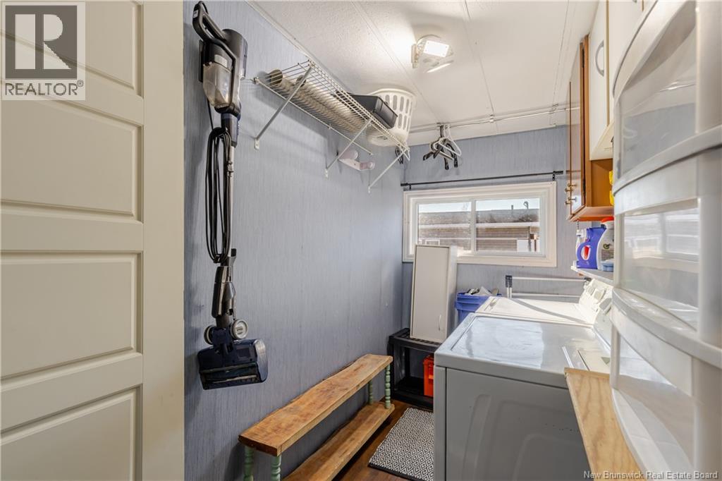 34 Elmdale Crescent, Fredericton, New Brunswick  E3B 6R1 - Photo 9 - NB136863