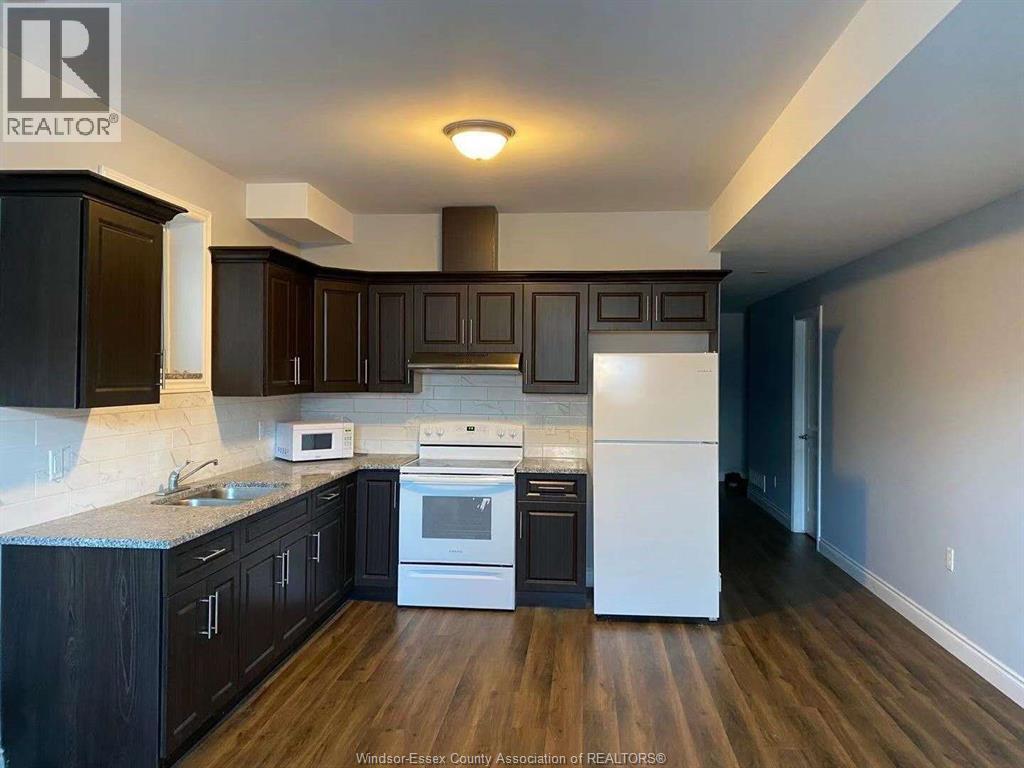 721 Partington, Windsor, Ontario  N9B 2N6 - Photo 3 - 26007673