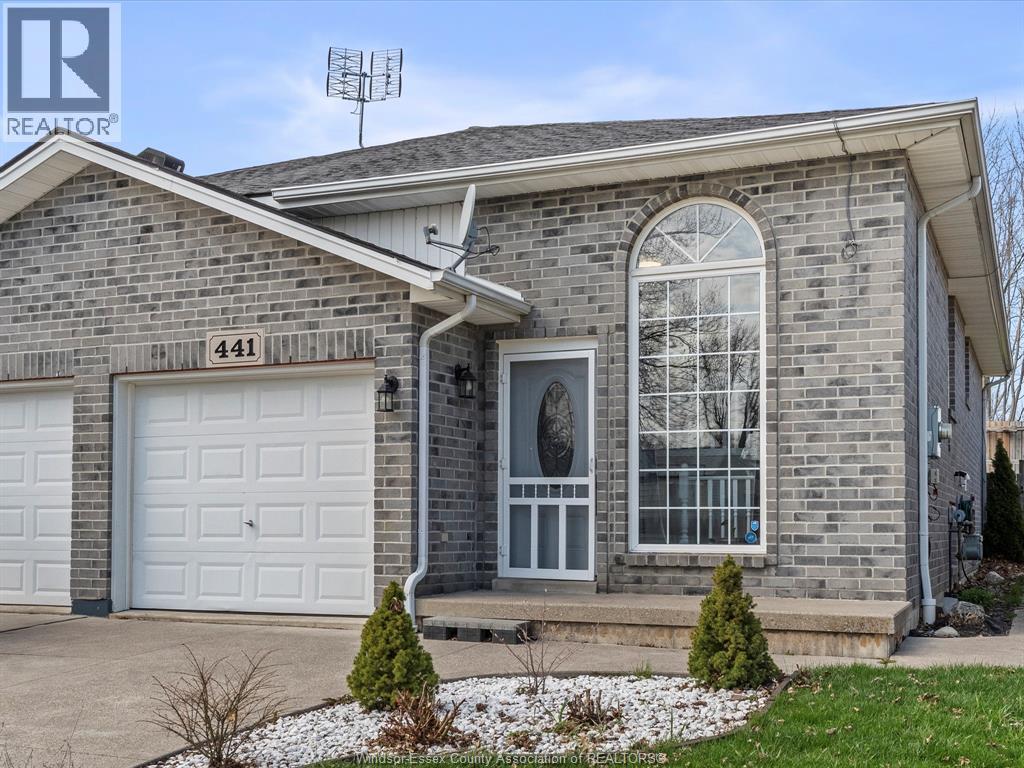 441 Railway Avenue, Belle River, Ontario N0R 1A0 - Photo 1 - 26007652