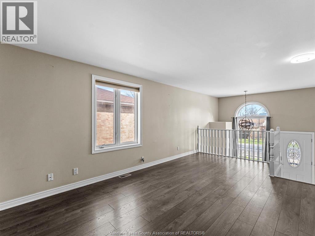 441 Railway Avenue, Belle River, Ontario N0R 1A0 - Photo 5 - 26007652