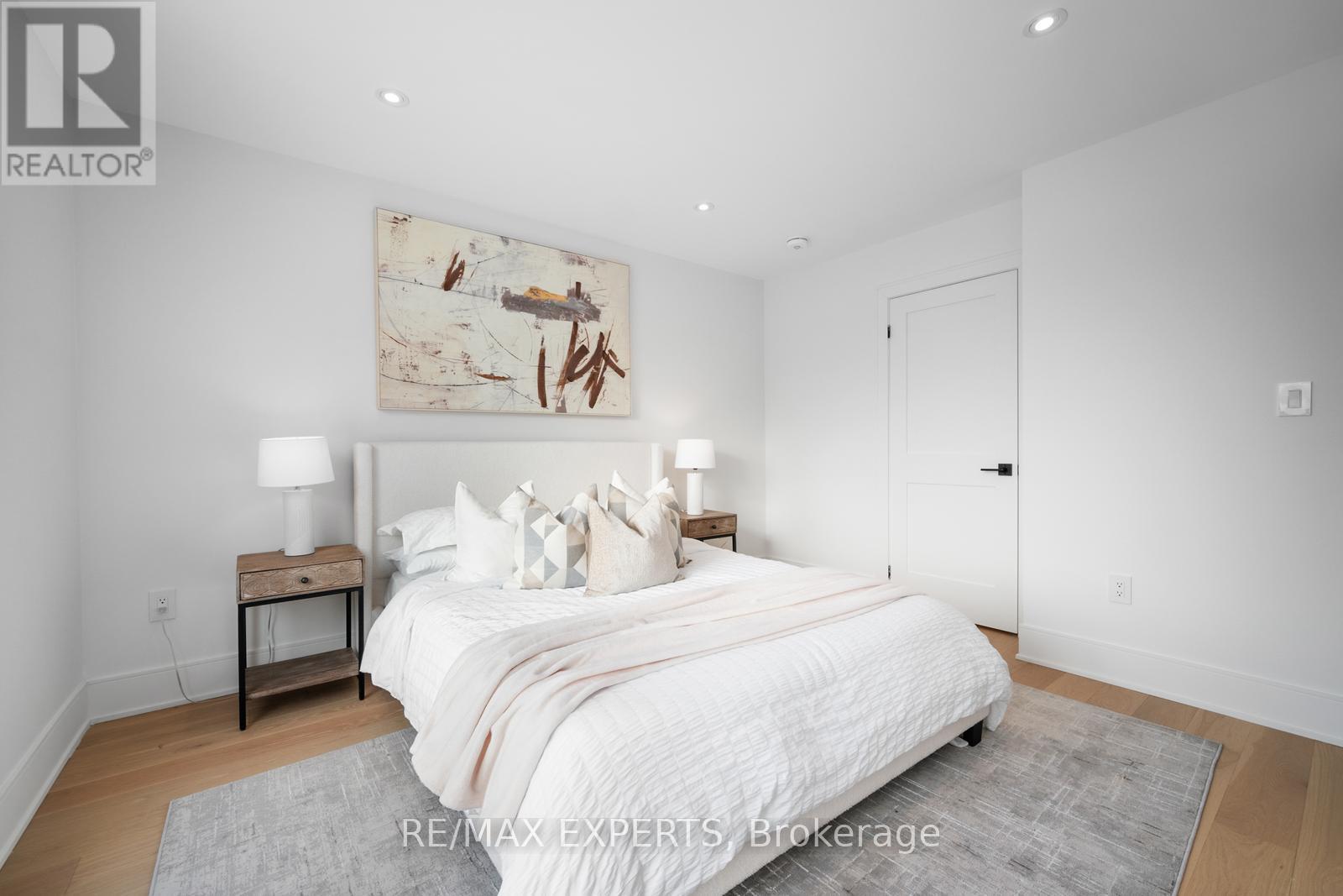 15 Holland Park Avenue, Toronto, Ontario  M6C 1M2 - Photo 33 - C12978372