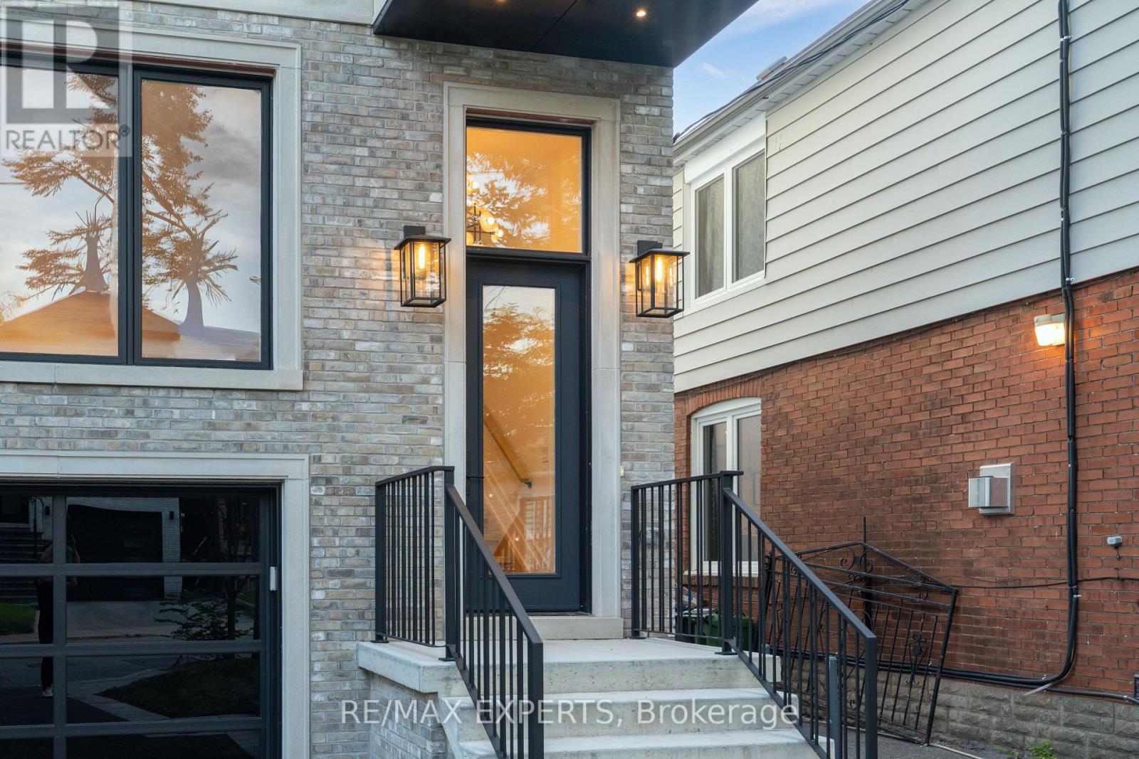 15 Holland Park Avenue, Toronto, Ontario  M6C 1M2 - Photo 4 - C12978372