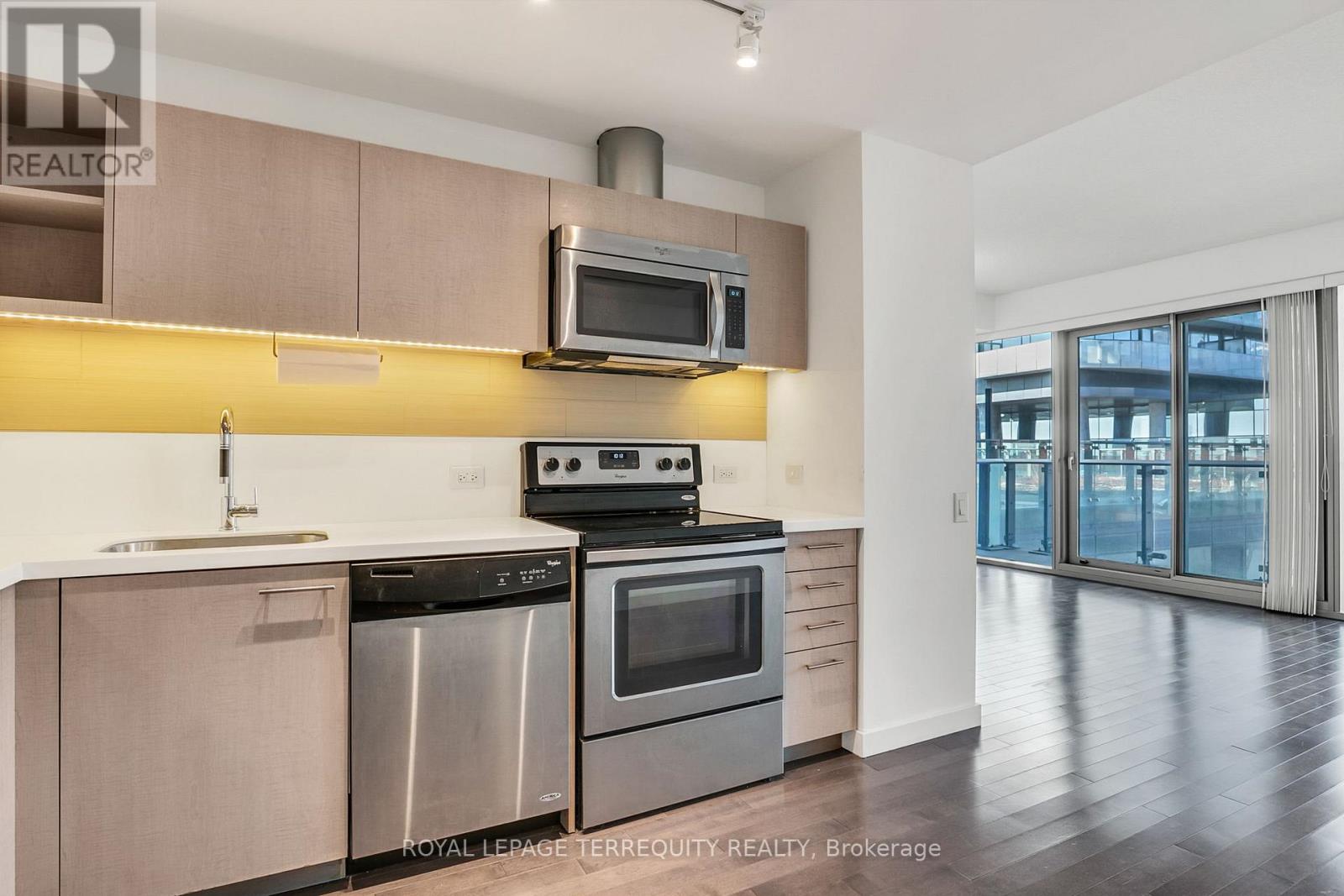 401 - 390 Cherry Street, Toronto, Ontario  M5A 0E2 - Photo 25 - C12978384