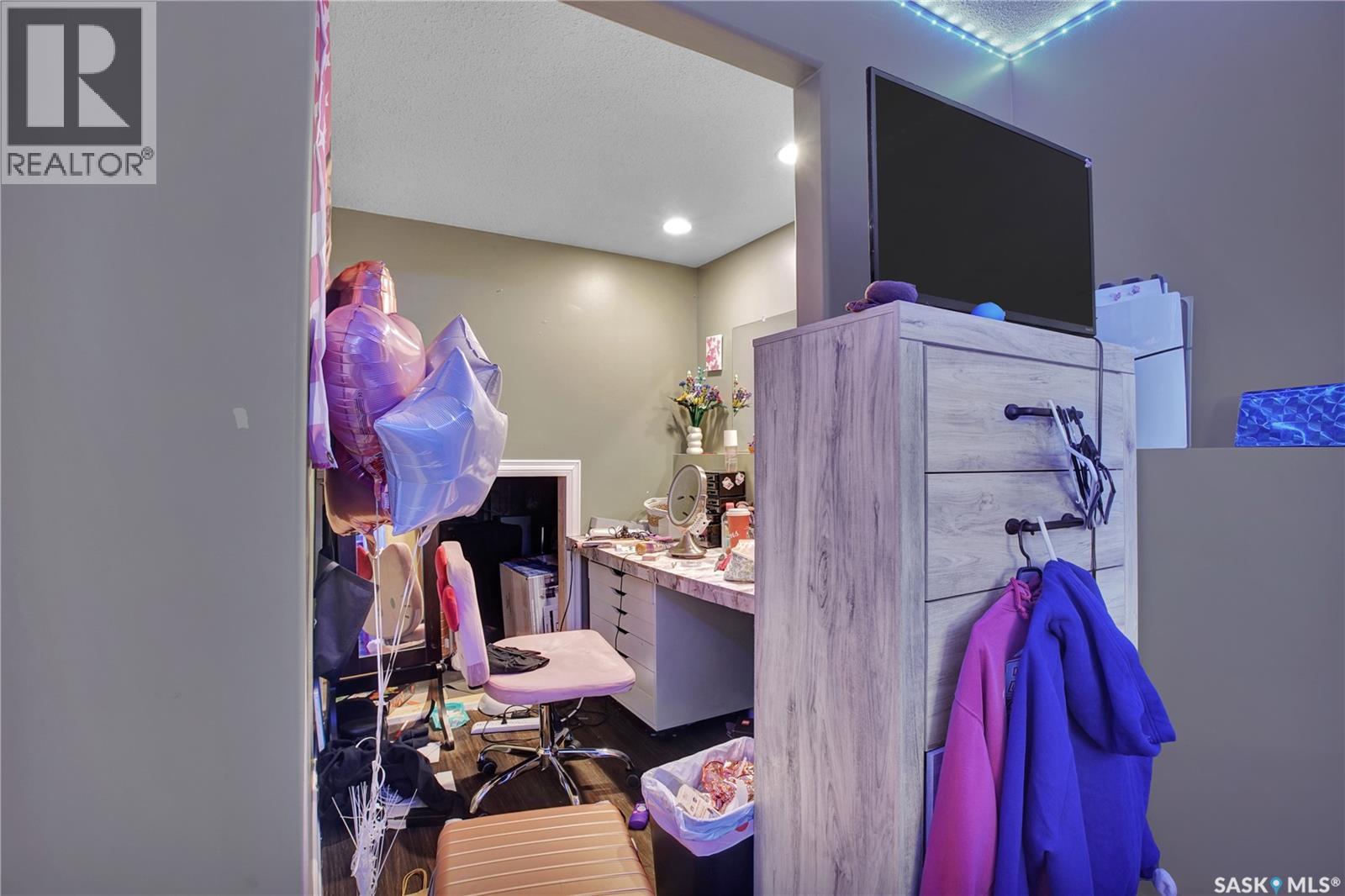 319 Crystal Way, Warman, Saskatchewan  S0K 4S0 - Photo 18 - SK032491