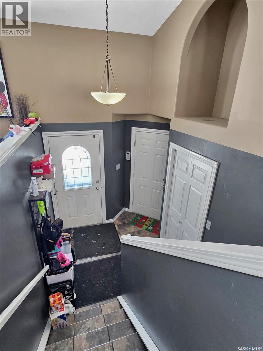 319 Crystal Way, Warman, Saskatchewan  S0K 4S0 - Photo 2 - SK032491